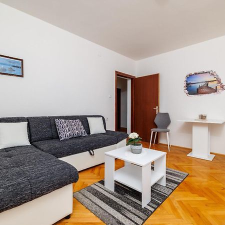 Apartment Meri 2Nd Floor 德拉马利 外观 照片